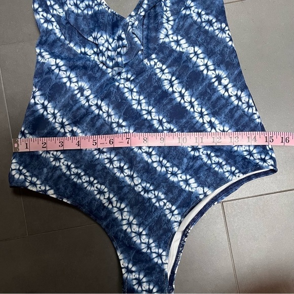NWOT Victoria Secret Flounce Ruffle Deep Plunge Cheeky Tie Dye One Piece Suit M - Picture 12 of 14